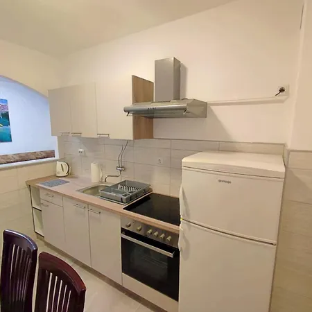 Bor Apartment *