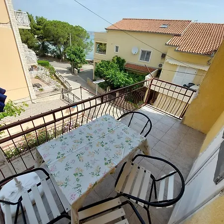 Bor Apartment